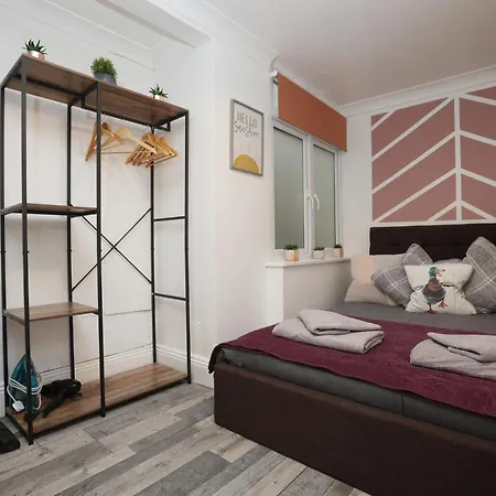 Aberdeen Apartments, Redland, Great Location Appartement *